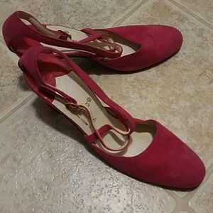 Vintage Felipe pink suede strappy low heels Sz6N